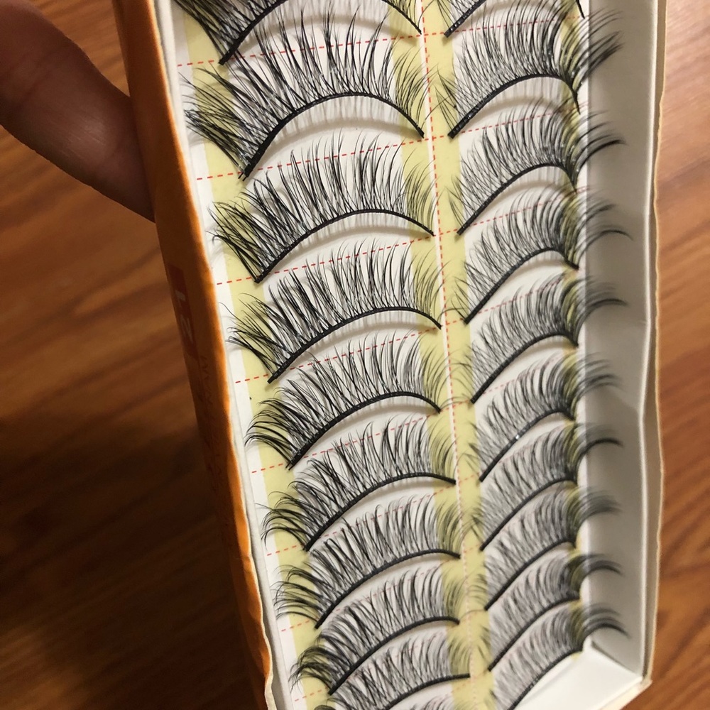 MODEL 21 lashes